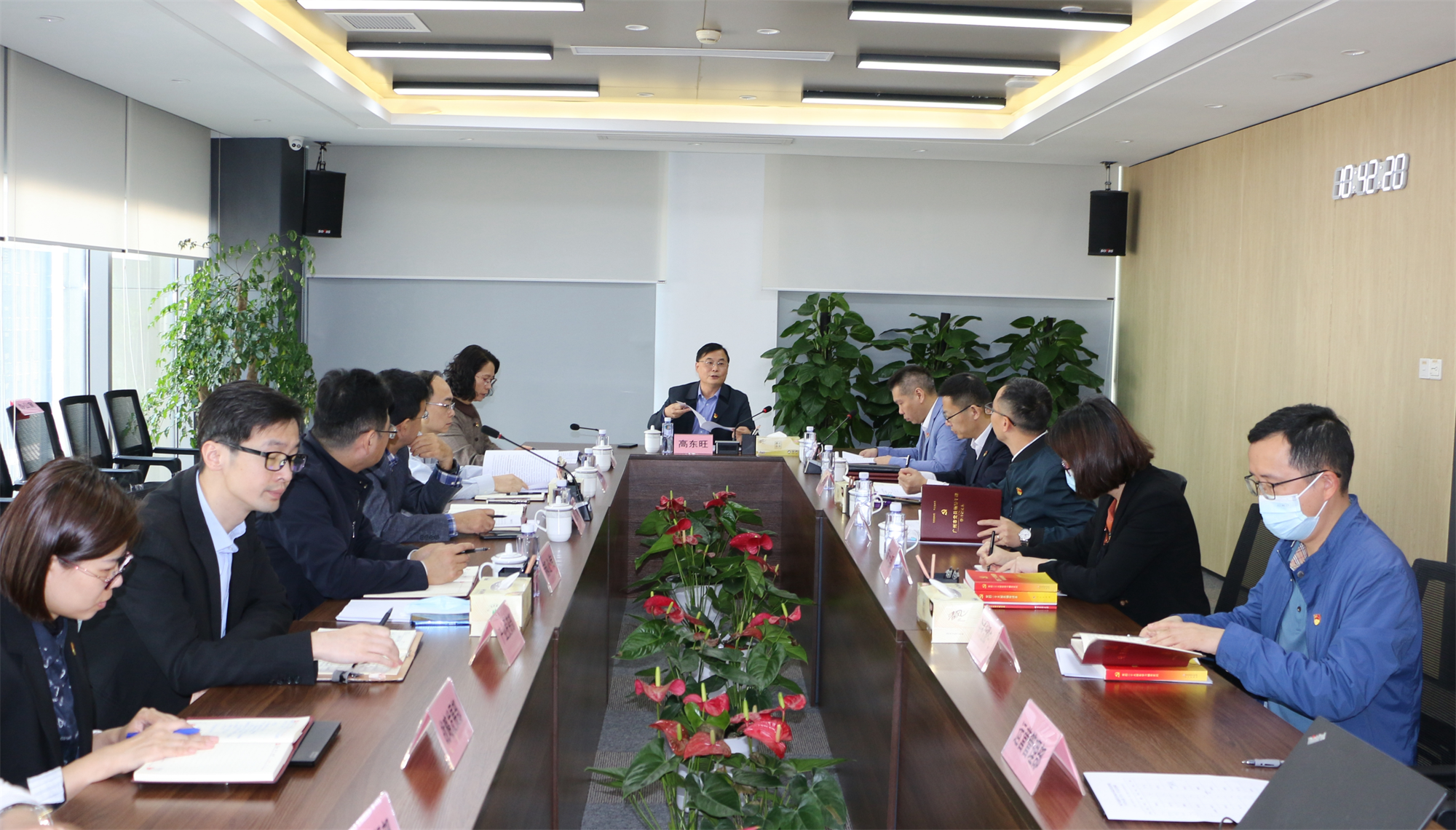 进建贯彻党的二十大心灵 | 7790必发集团集团召开党委理论进建中心组高质量发展专题进建会
